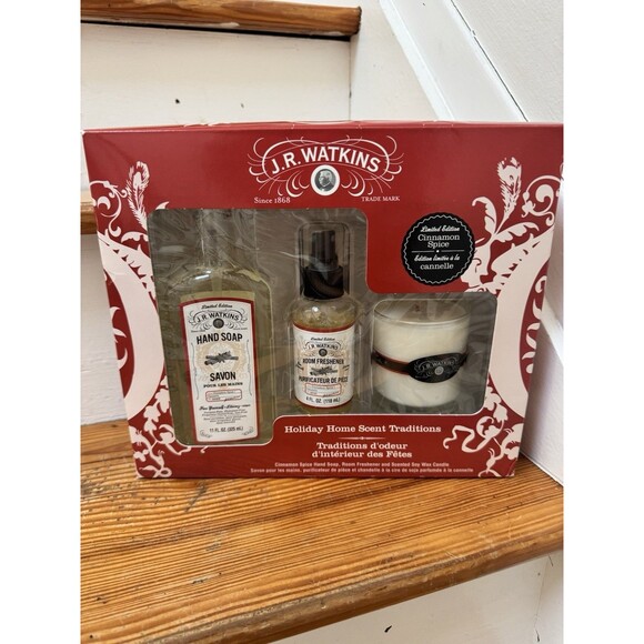 J.R. Watkins Holiday Home Scent Gift Set Cinnamon Spice Soap Candle Room Spray